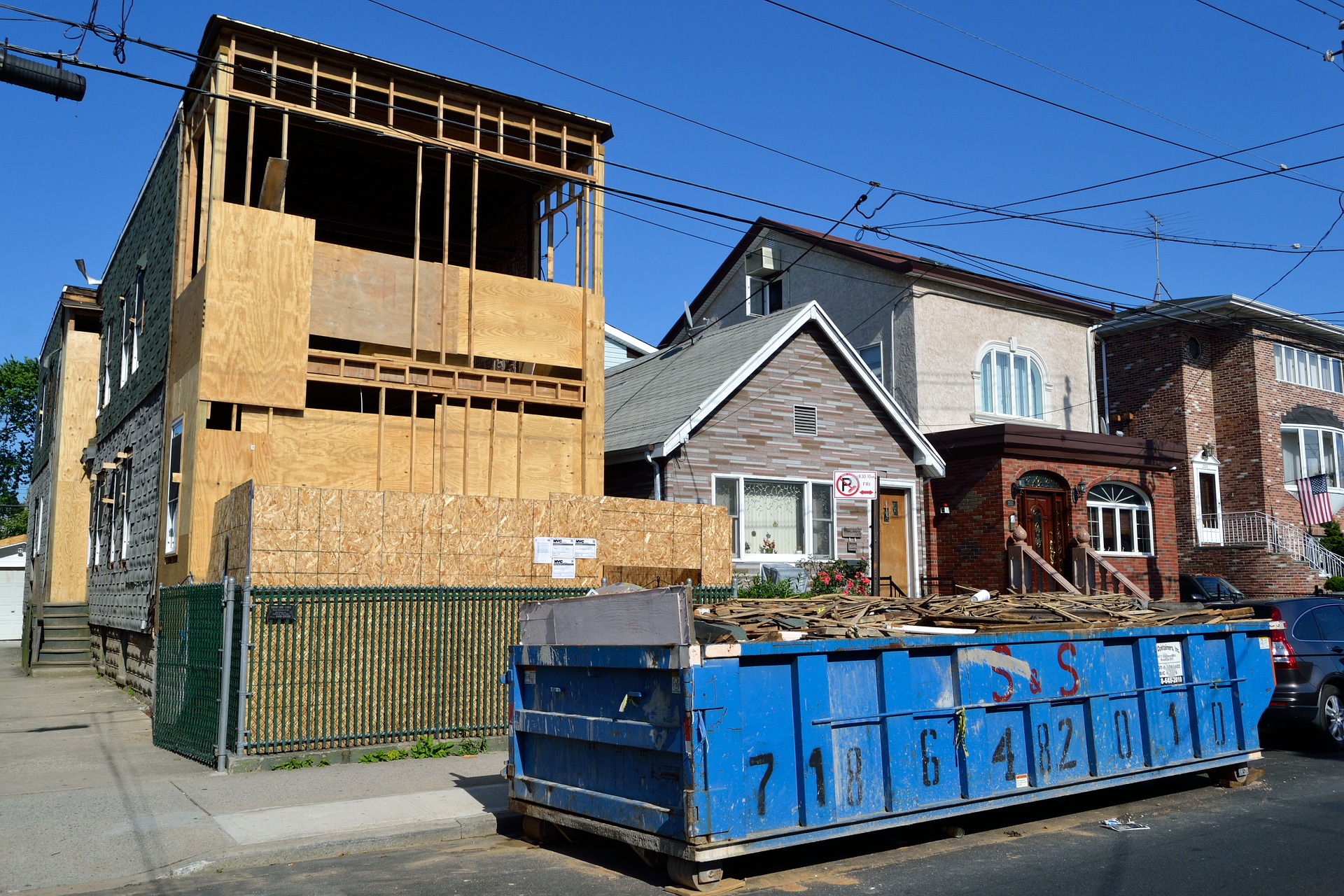 Inest with ROOST - Flipping Houses Versus Buying and Holding